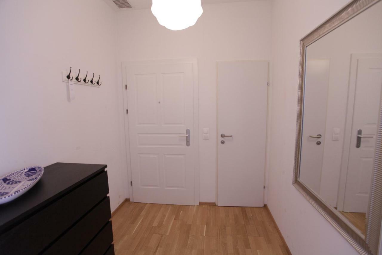 Casa Nostra - Ruhige Stadtwohnung Mit Balkon Wiedeń Zewnętrze zdjęcie