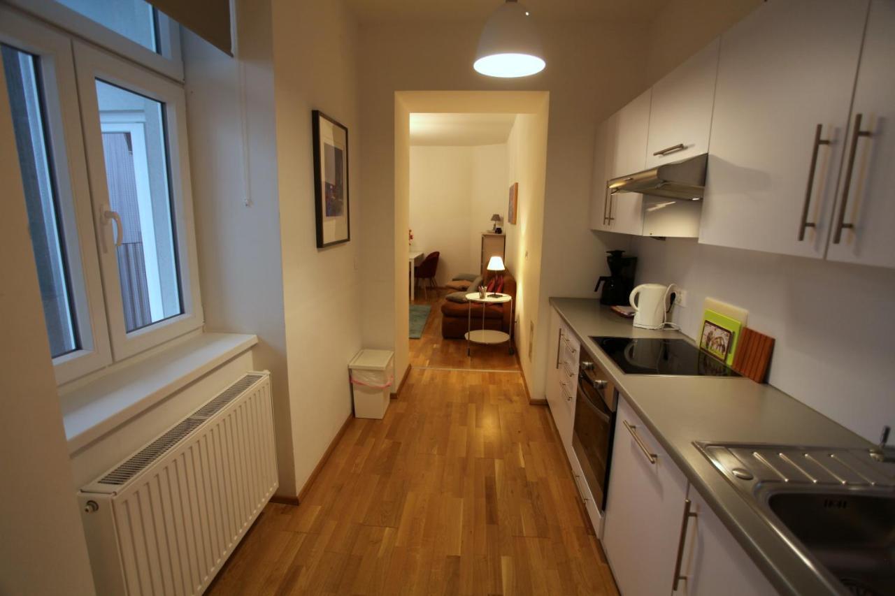 Casa Nostra - Ruhige Stadtwohnung Mit Balkon Wiedeń Zewnętrze zdjęcie